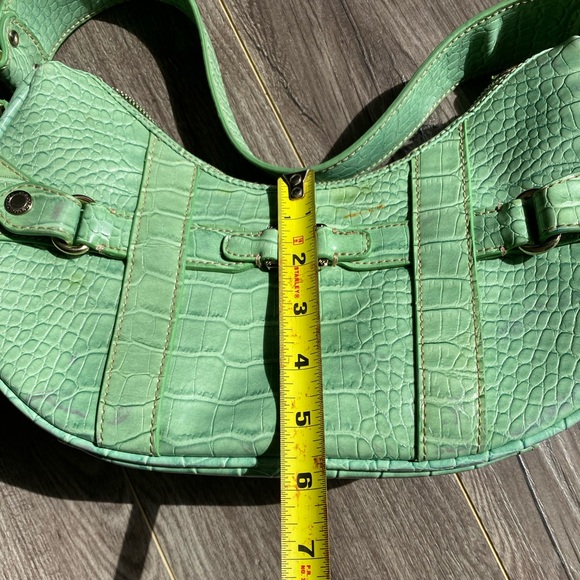 Liz Clairborne vintage green snakeskin structured zippered shoulder purse - Picture 13 of 13